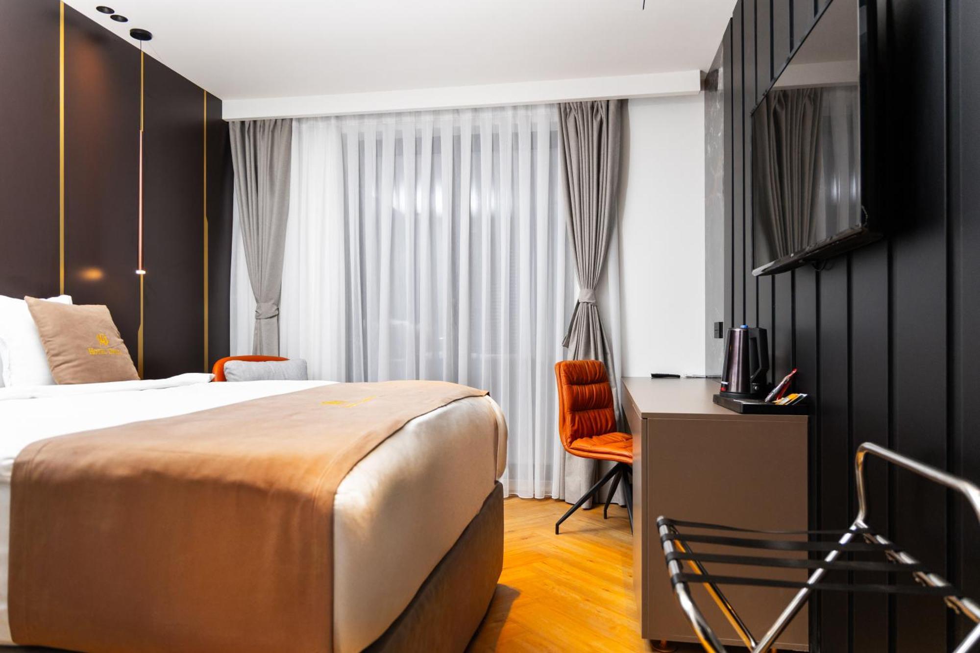 Hotel Opera Пристина Екстериор снимка