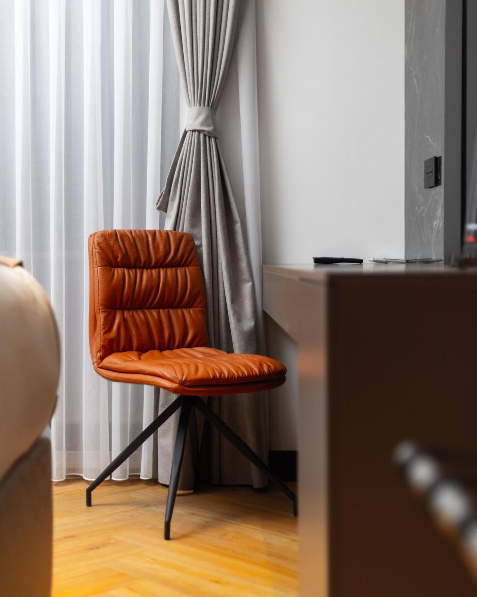 Hotel Opera Пристина Екстериор снимка